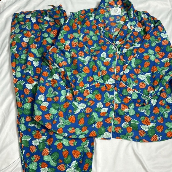 PrintFresh Strawberry Fields Sleep set Pajamas - Picture 5 of 6